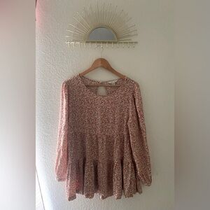 American Eagle, long sleeve blouse, Floral, loose fit, flowy, Size Medium